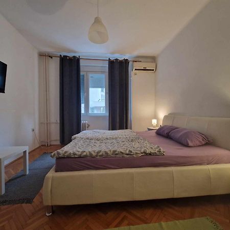 Central Station Private Rooms Beograd Ngoại thất bức ảnh